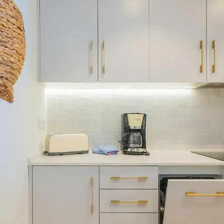 Apartment Cubo's Estudio Cabopino Port & Parking Marbella