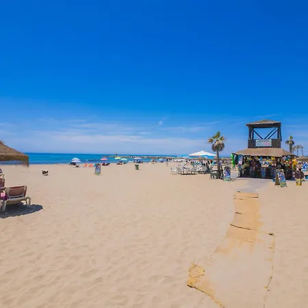 Cubo's Estudio Cabopino Port & Parking Marbella